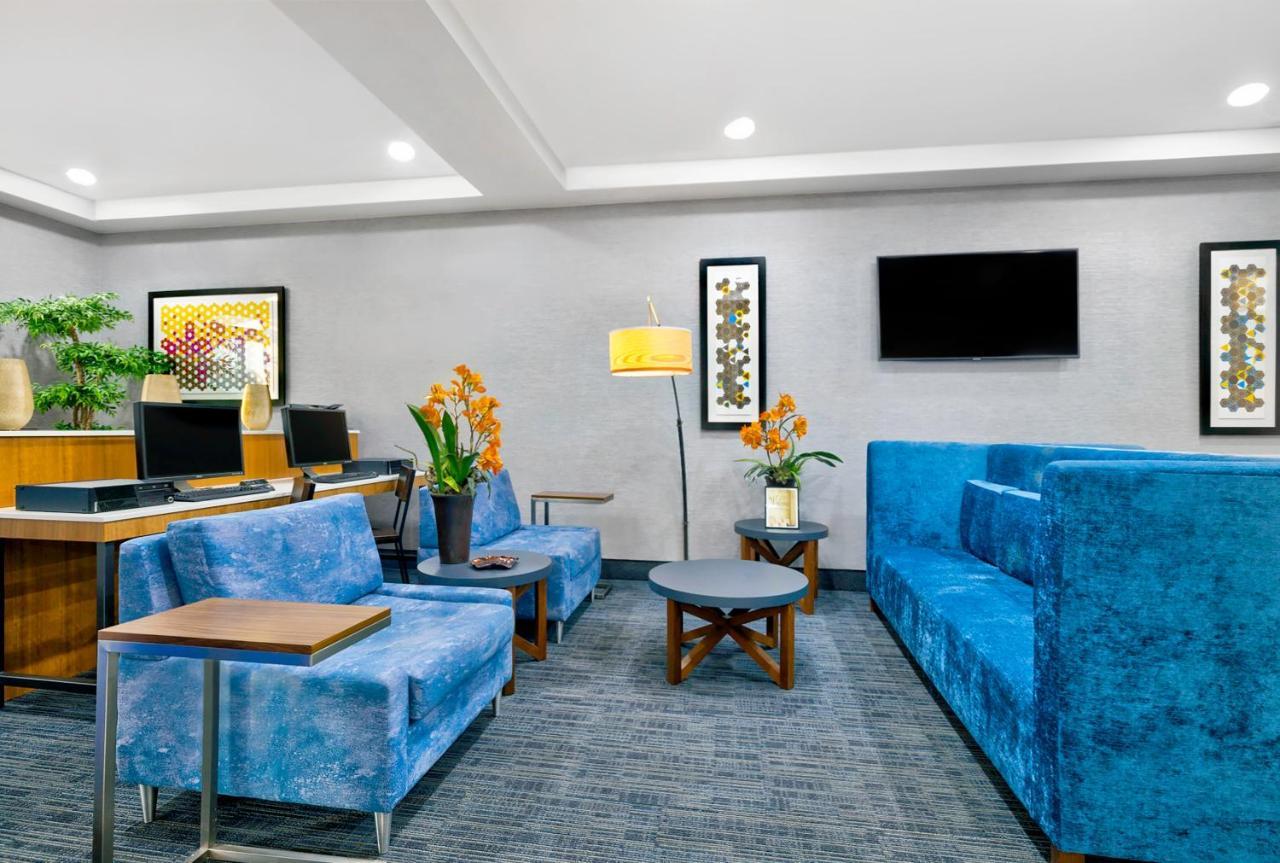 Holiday Inn Express Hotel & Suites Kansas City - Grandview By Ihg Eksteriør bilde