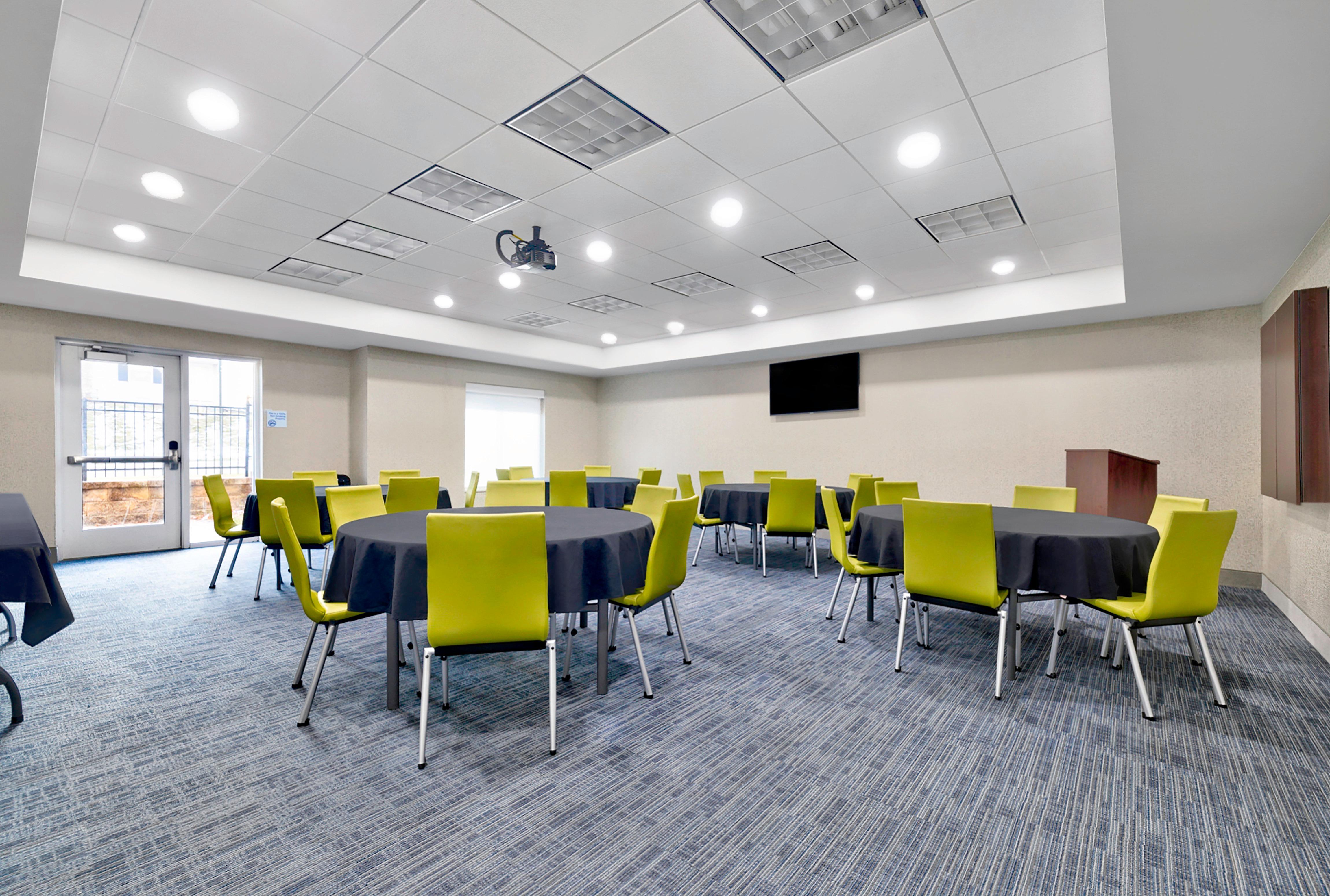 Holiday Inn Express Hotel & Suites Kansas City - Grandview By Ihg Eksteriør bilde