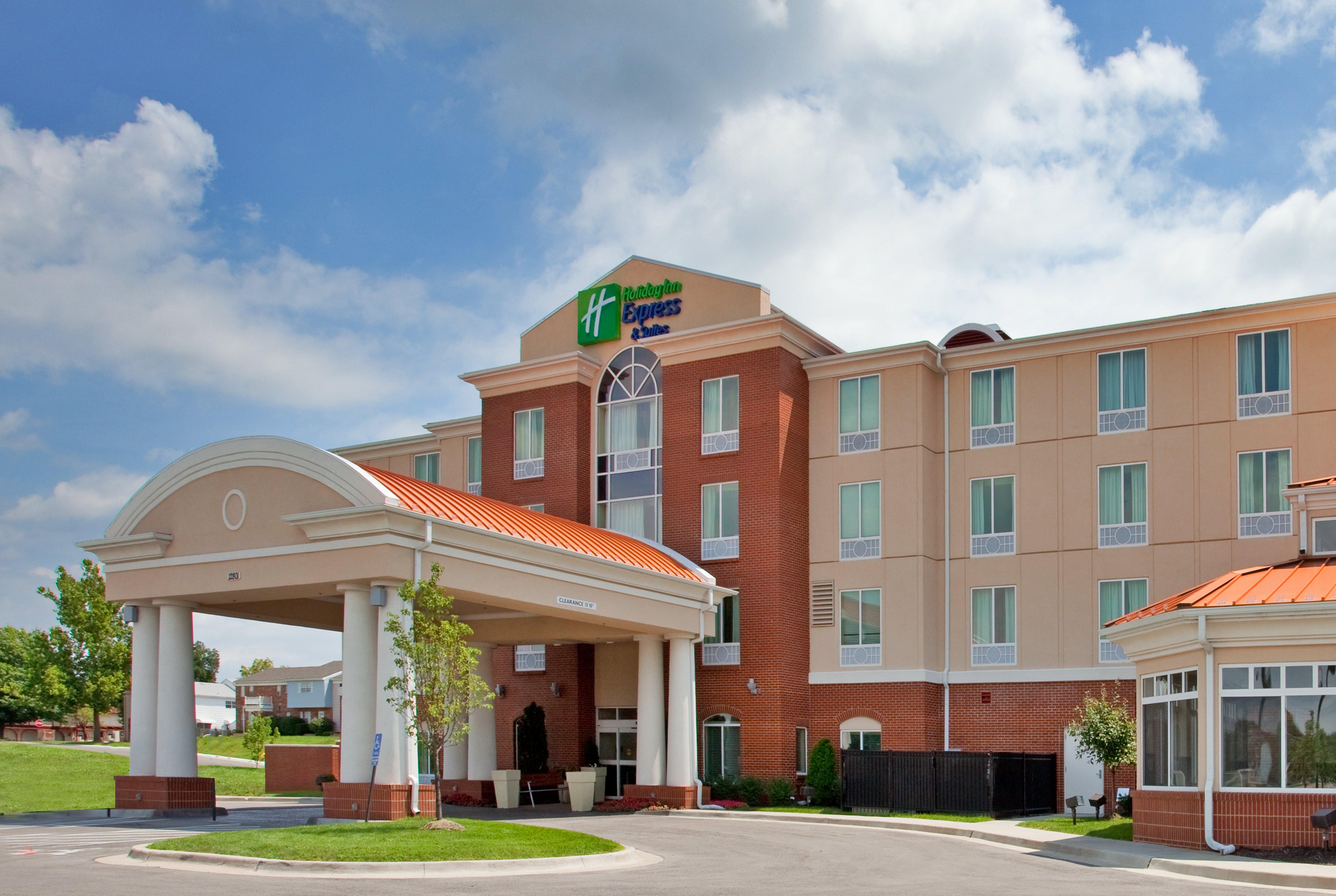 Holiday Inn Express Hotel & Suites Kansas City - Grandview By Ihg Eksteriør bilde