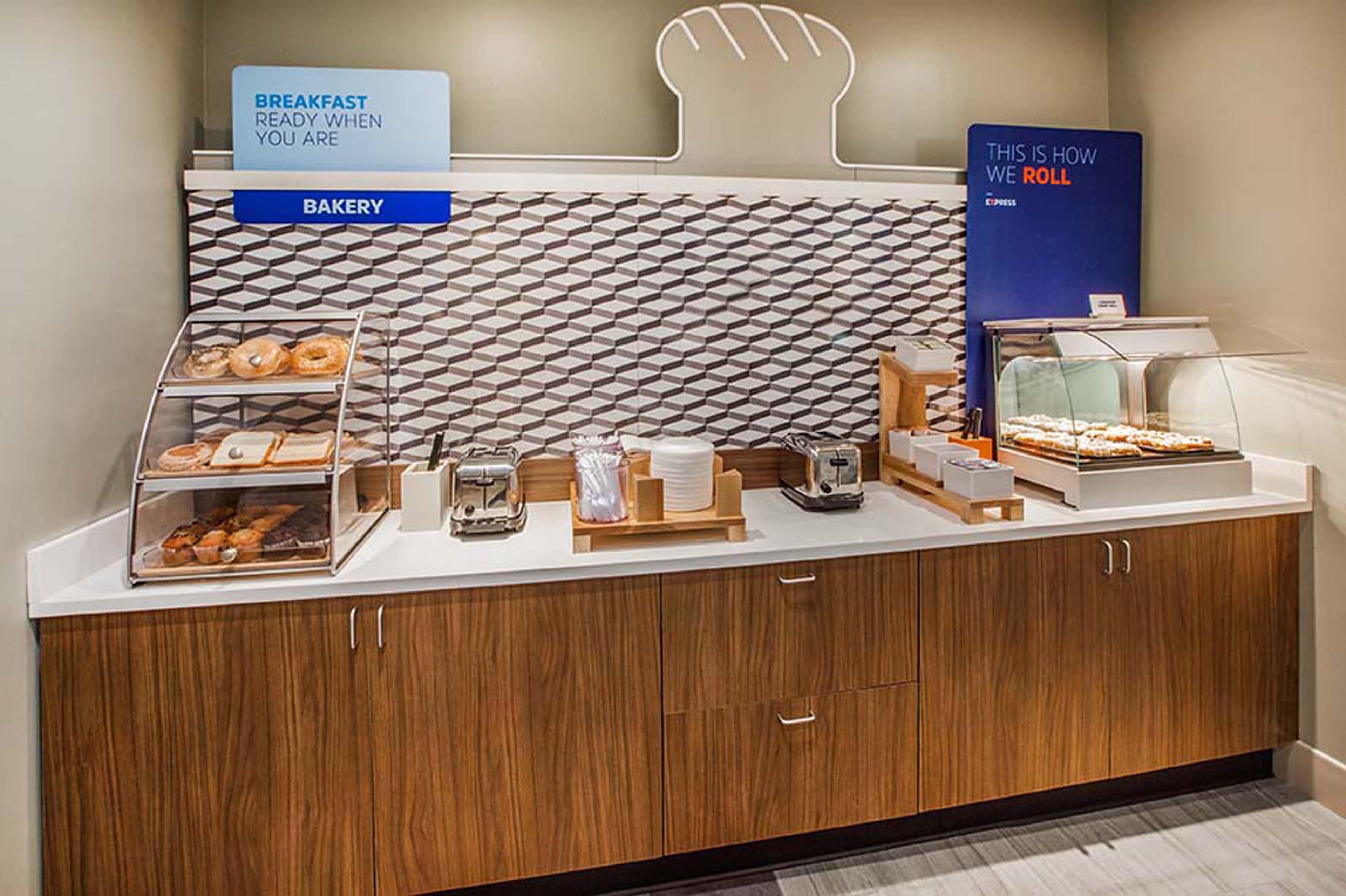 Holiday Inn Express Hotel & Suites Kansas City - Grandview By Ihg Eksteriør bilde