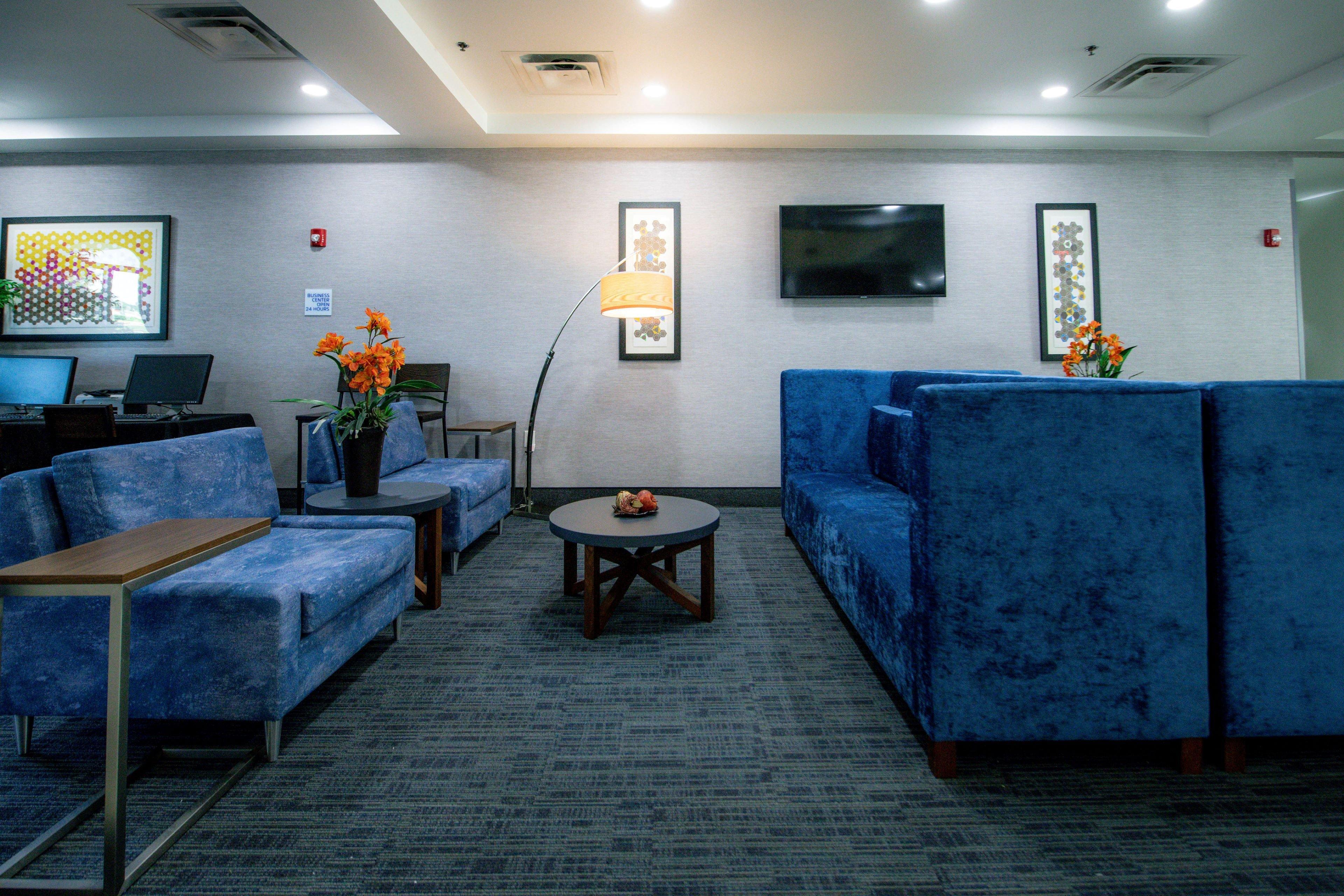 Holiday Inn Express Hotel & Suites Kansas City - Grandview By Ihg Eksteriør bilde
