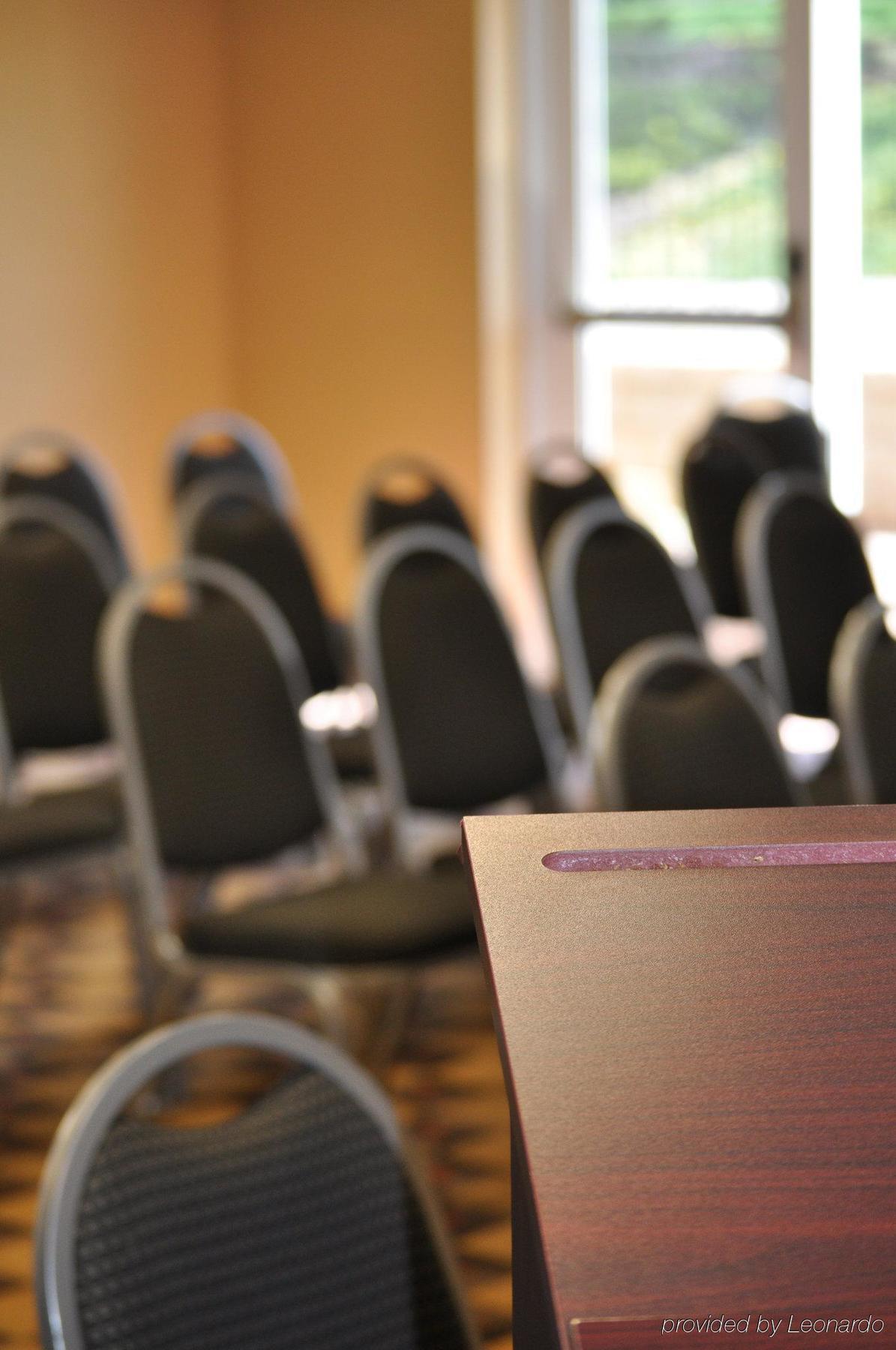 Holiday Inn Express Hotel & Suites Kansas City - Grandview By Ihg Eksteriør bilde